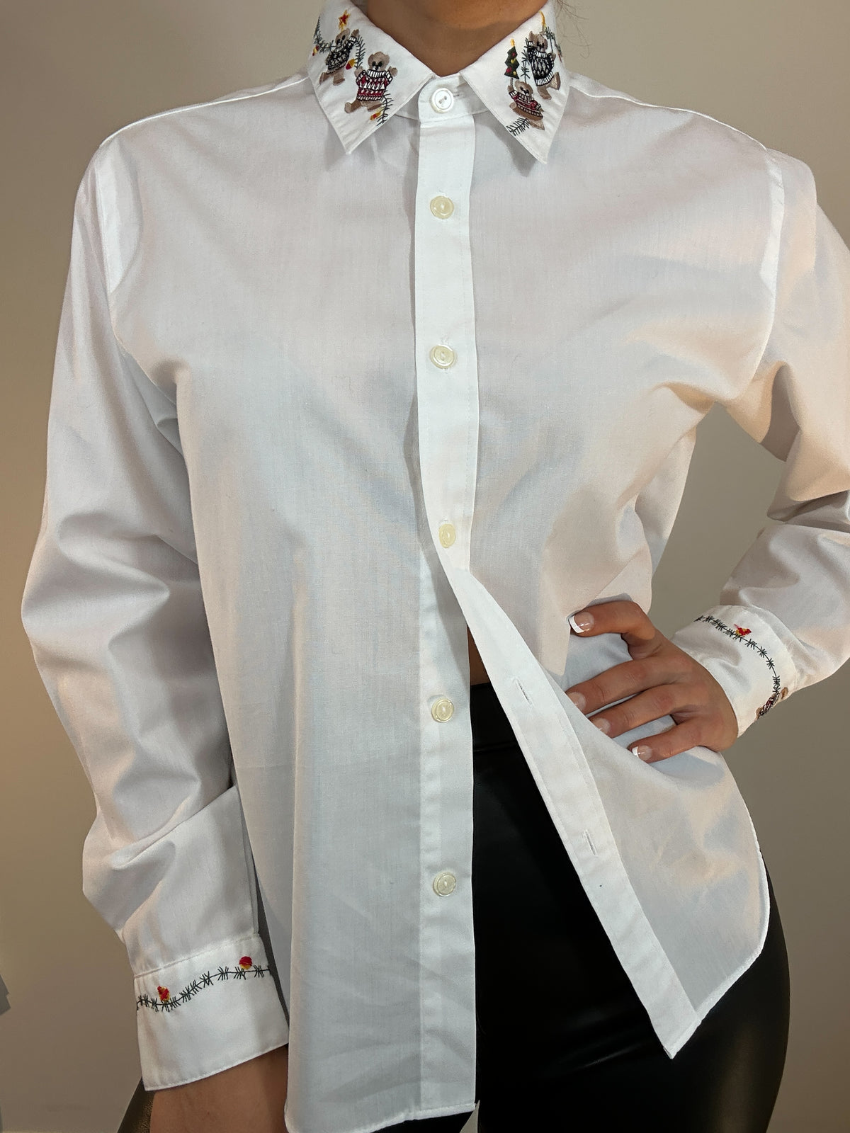Vintage Yves St. Clair Petites Teddy Bear Christmas Collar White Button Down Shirt Top
