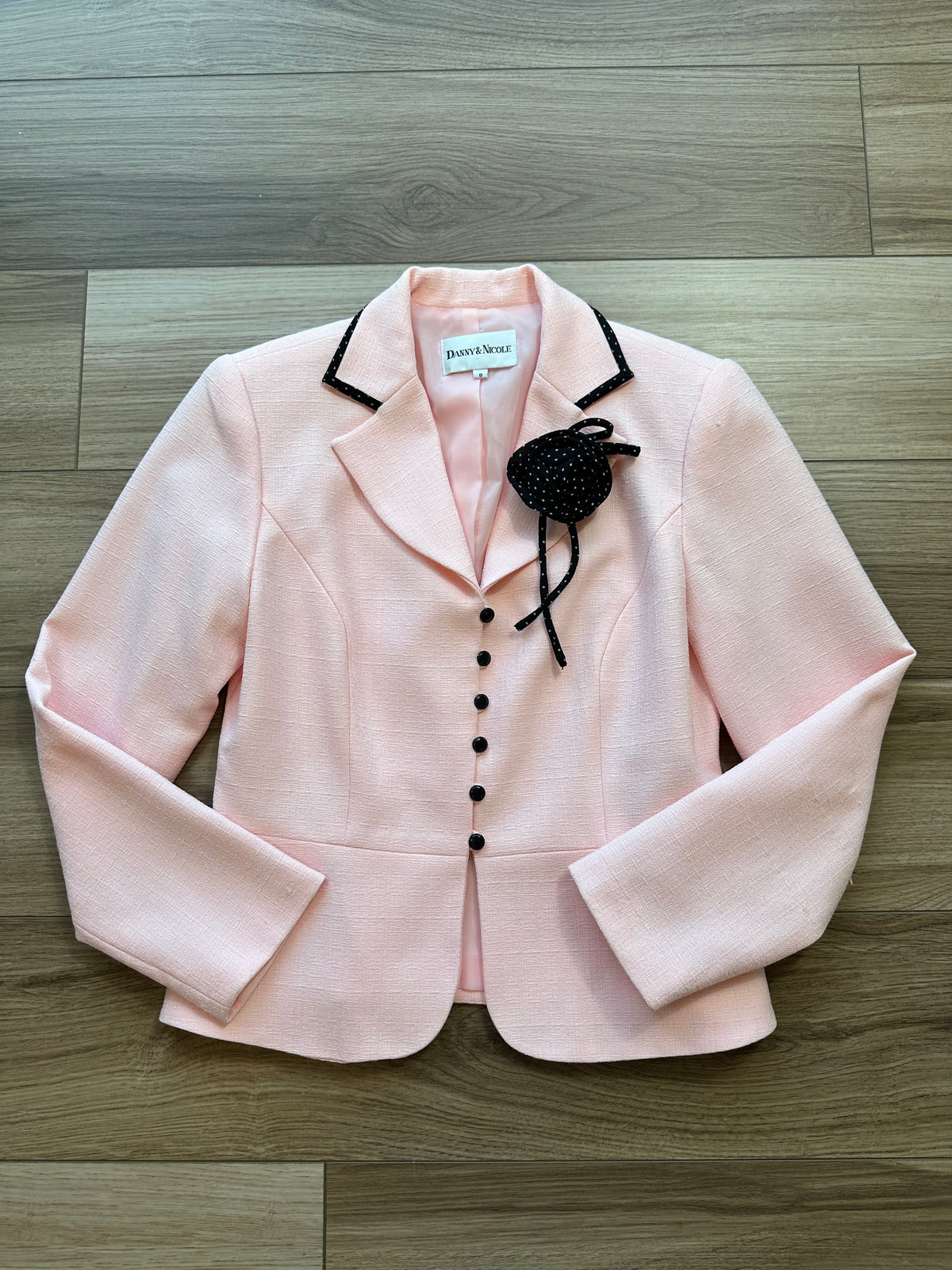 Vintage Danny & Nicole Light Pink Black Floral Corsage Detail Blazer