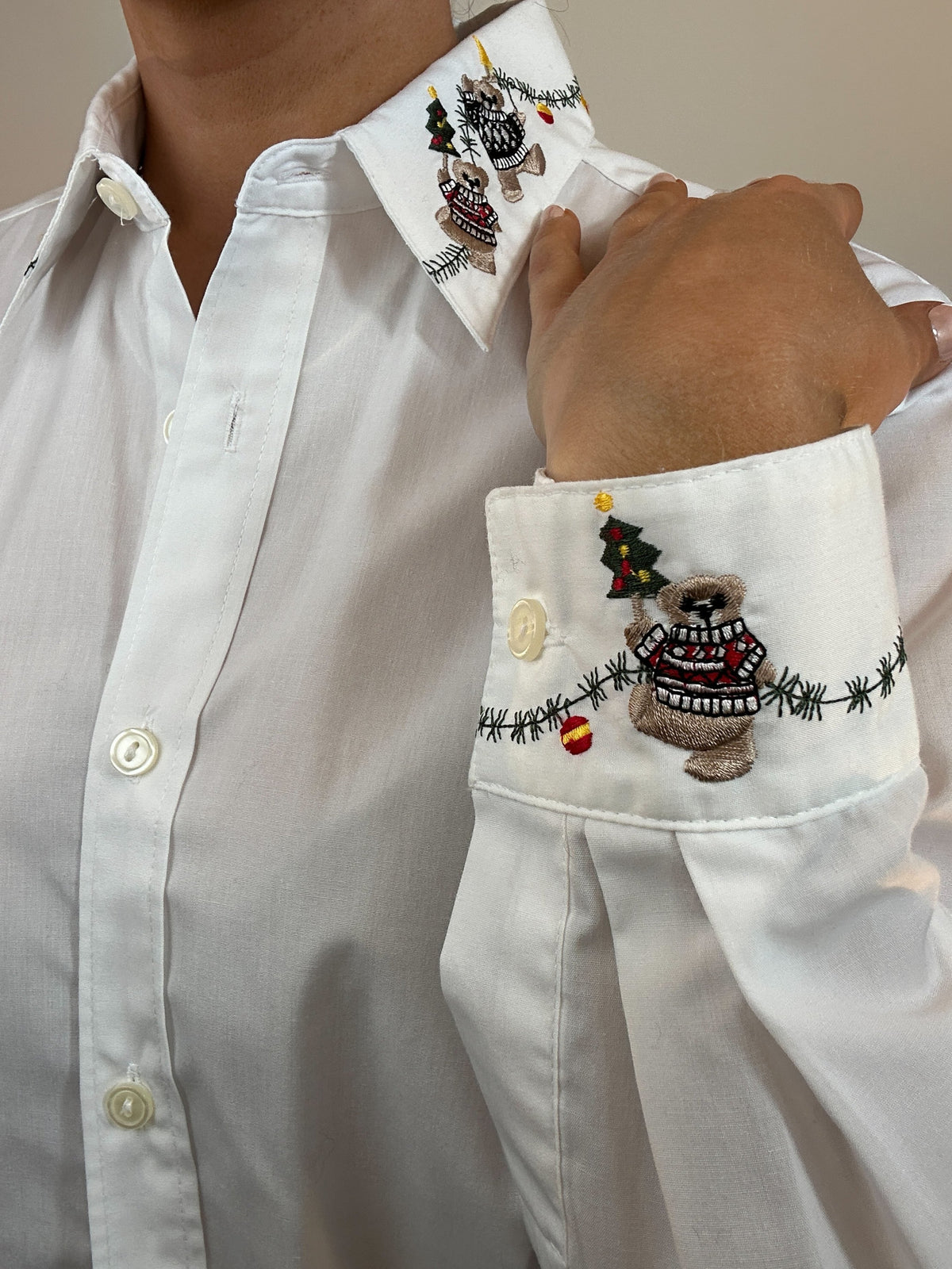 Vintage Yves St. Clair Petites Teddy Bear Christmas Collar White Button Down Shirt Top