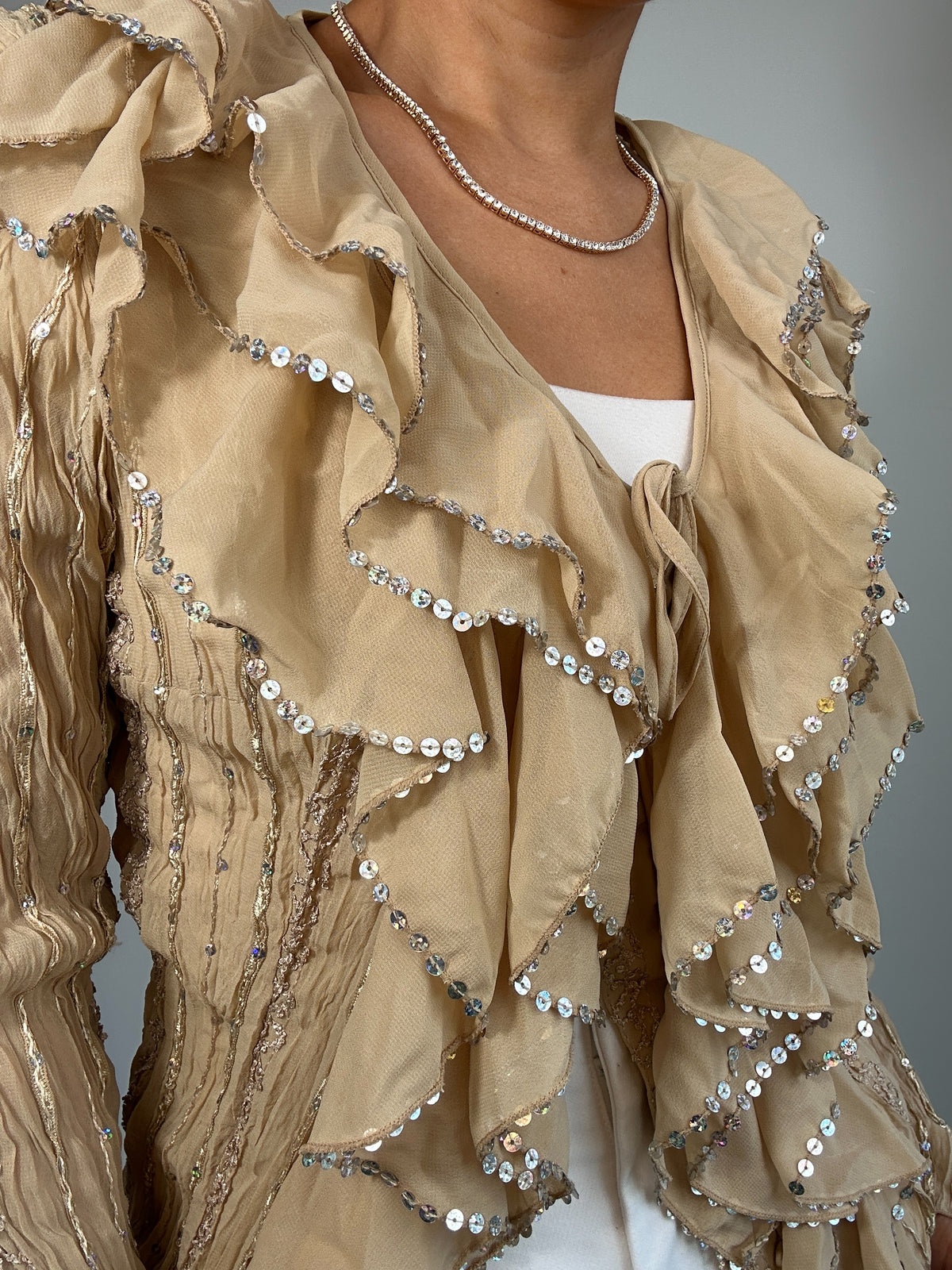 Early 2000s Y2K Kaelyn Max Vintage Tan Ruffled Texture Long Sleeve Blouse with Sequins