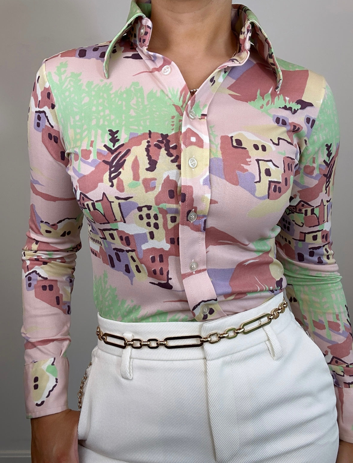 1970's Vintage Pastel Novelty Print Button Down Dagger Top